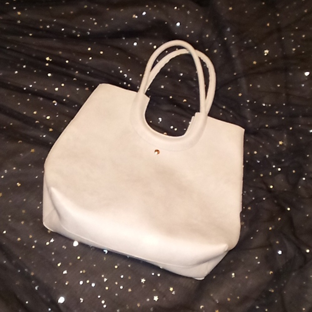 Purse - Picture 2 of 4